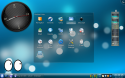 Üks lihtne vast-paigaldatud KDE 4.2 töölaud. Esialgu kärab vaikimisi taustapilt ka.

Plasma widgetid: Analog Clock, Folder View, XEyes.
Gkrellm mille otsas on Neko (programm Amor).